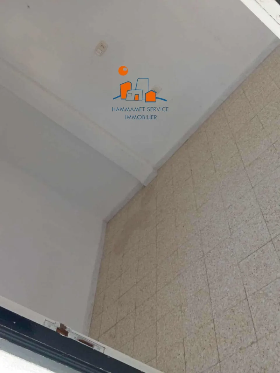 À vendre un appartement S+2 en plein centre ville Hammamet
