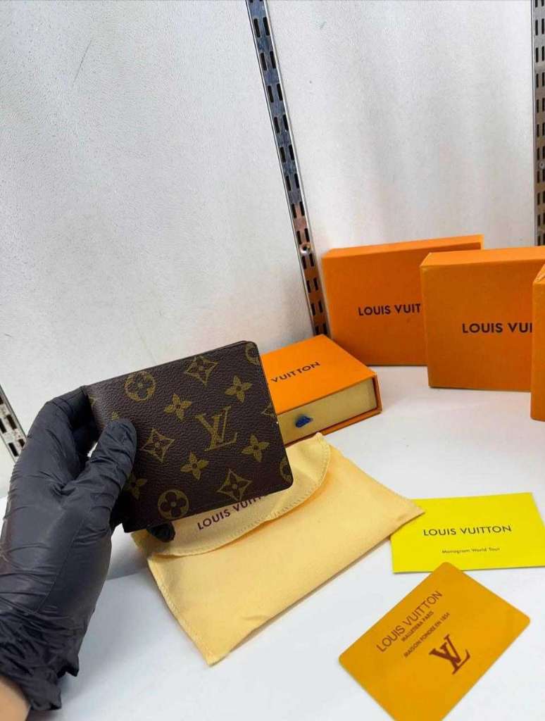 LOUIS VUITTON MONOGRAM WALLET