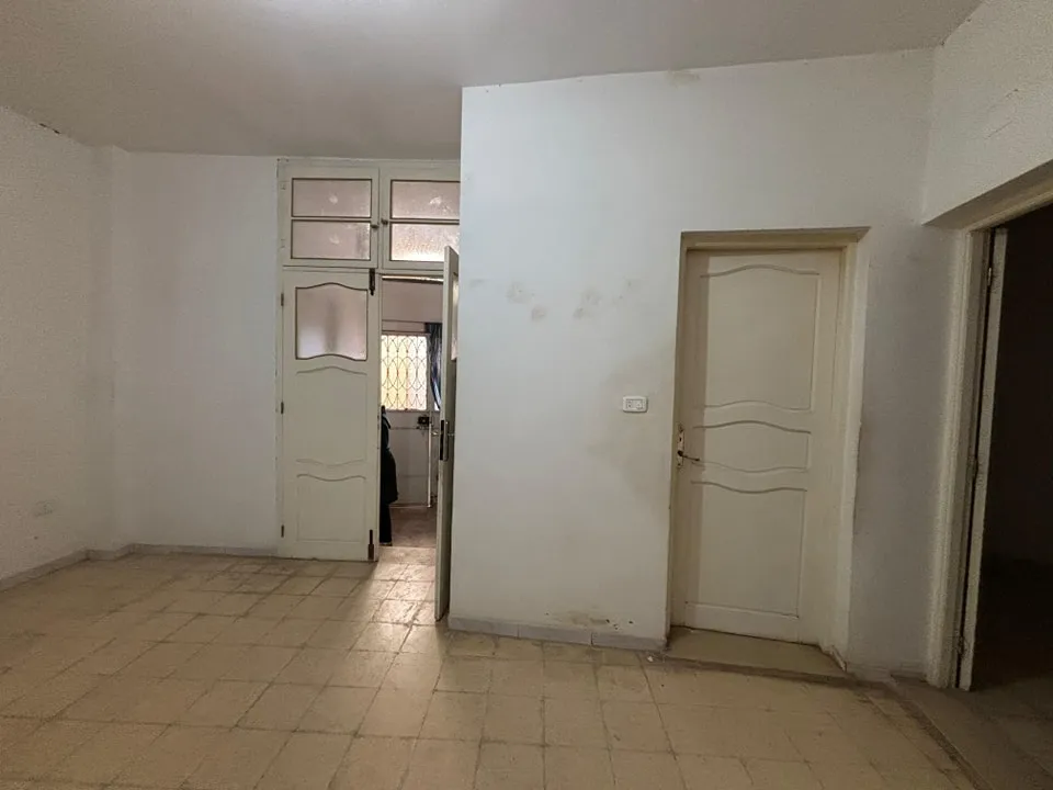 للبيع منزل بالطابق الأرضي في موقع ممتاز في قلب مدينة قفصة ✅