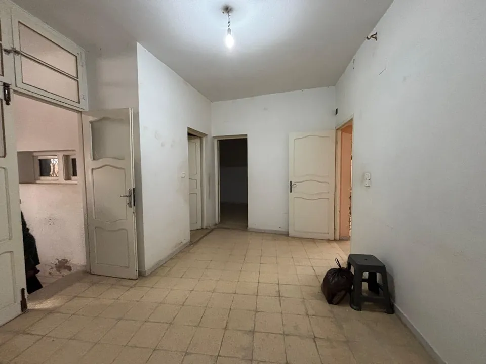 للبيع منزل بالطابق الأرضي في موقع ممتاز في قلب مدينة قفصة ✅