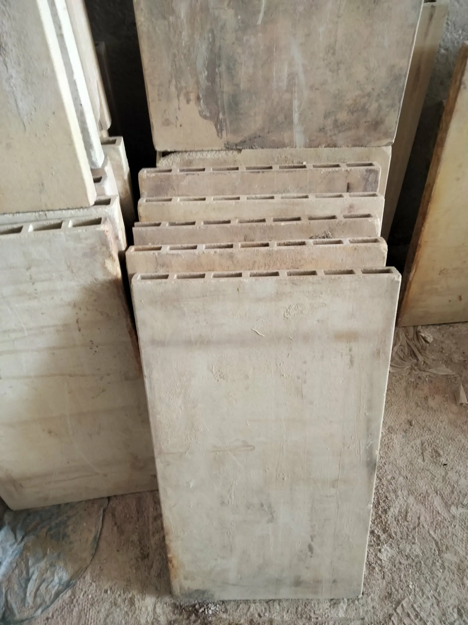 Vente plaques refractaires de differentes dimensions