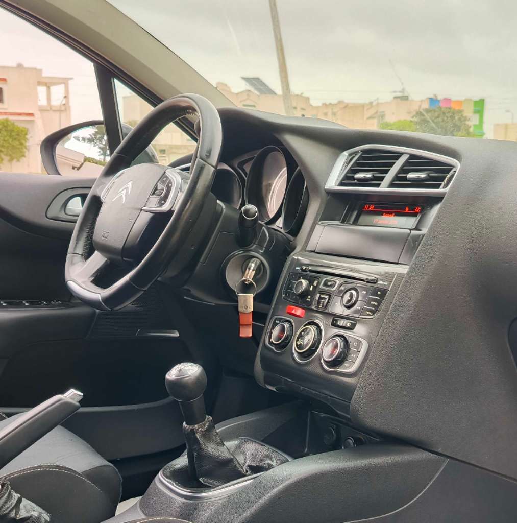 🚘 citroën C4