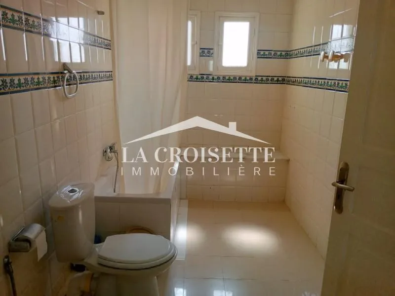 Villa s4 avec piscine à La Marsa MVL0029