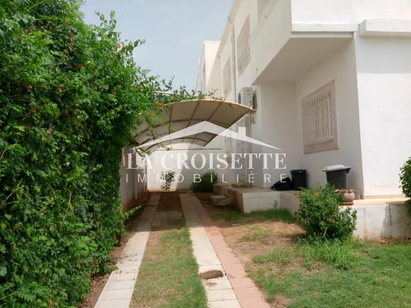 Villa s4 avec piscine à La Marsa MVL0029
