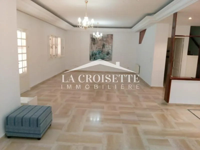 Villa s4 avec piscine à La Marsa MVL0029