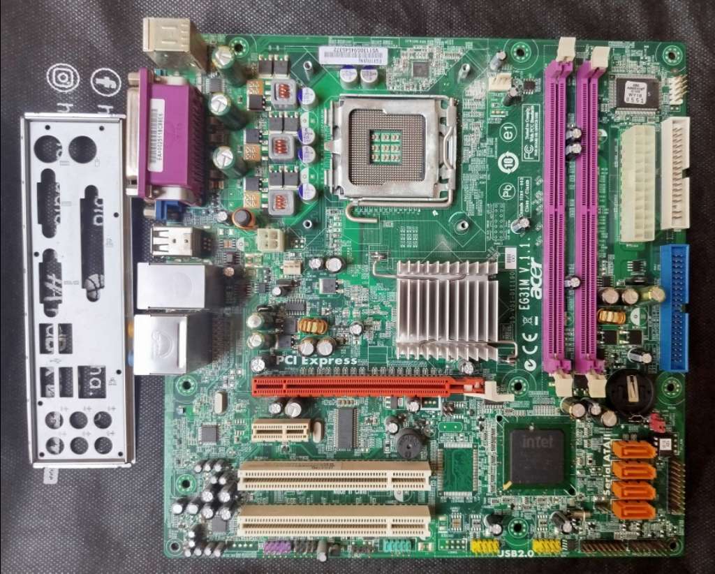 Carte mère Acer EG31M