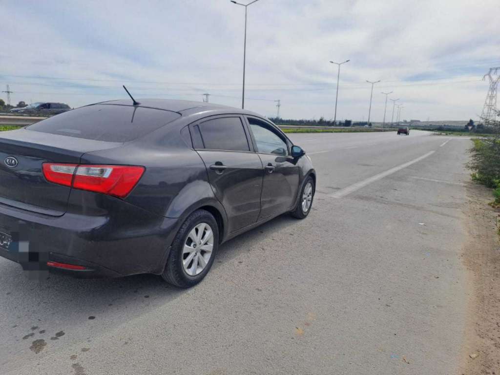 Avendre kia rio 20480586