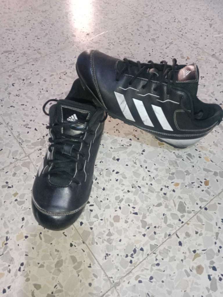 Crampon Adidas 