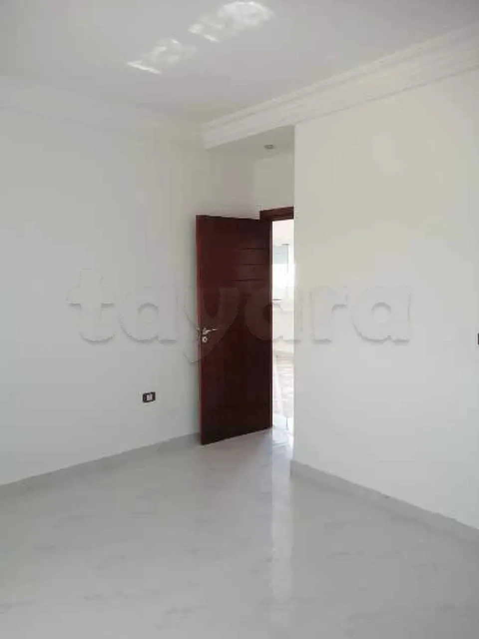 un étage s+1 rénové au 3éme étage a louer a cité ibn khaldoun Prés de Foyer et De terminus 3