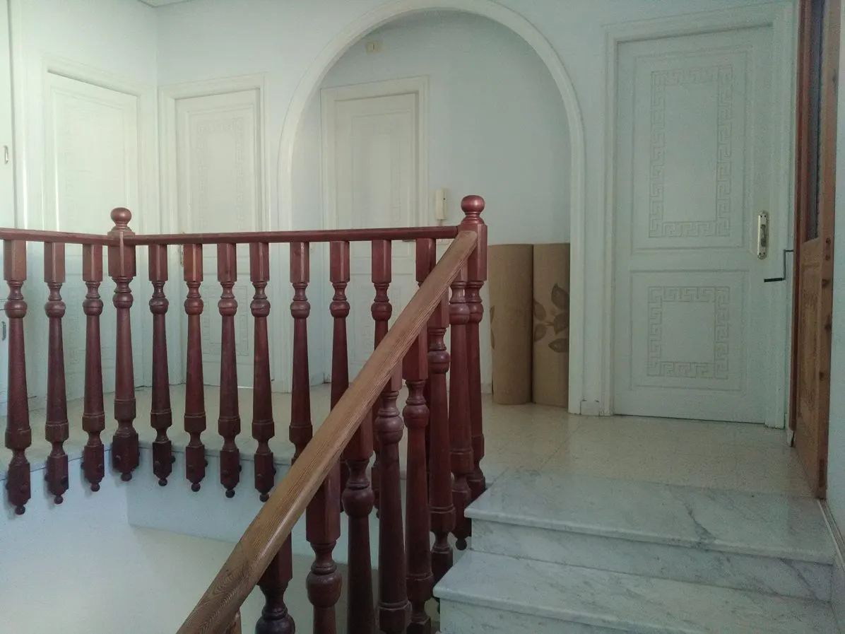 منزل للسكن أو للاستعمال التجاري