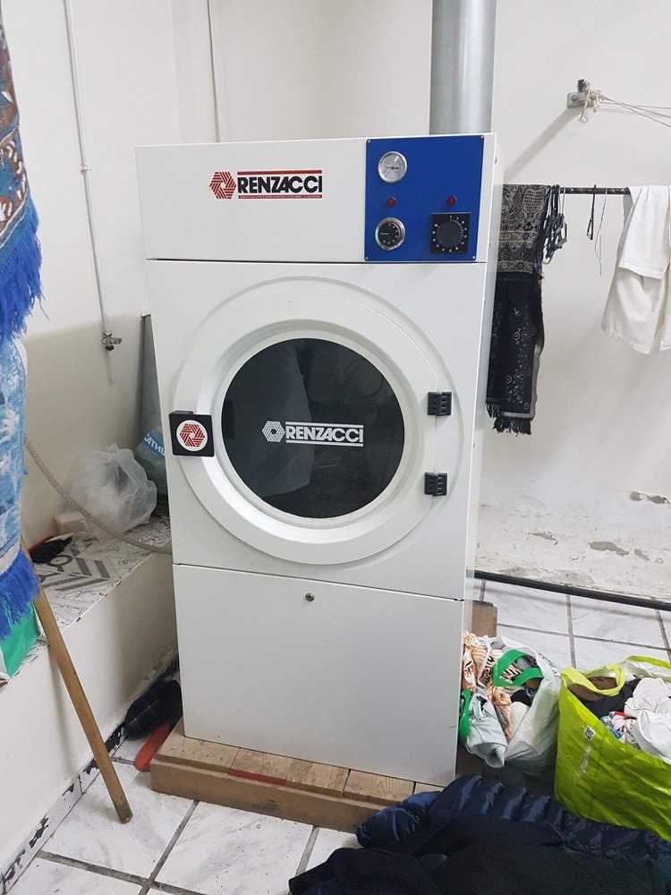 Pressing fond et materiel 