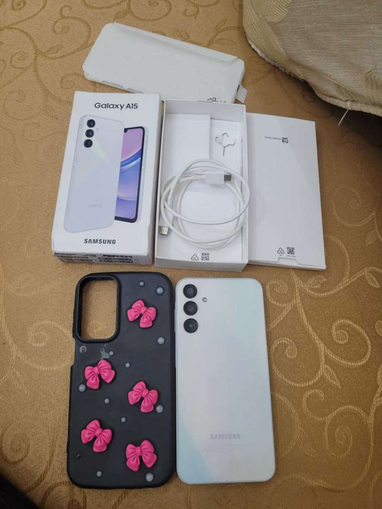 samsung a15 ram 8g stockage 256g 
