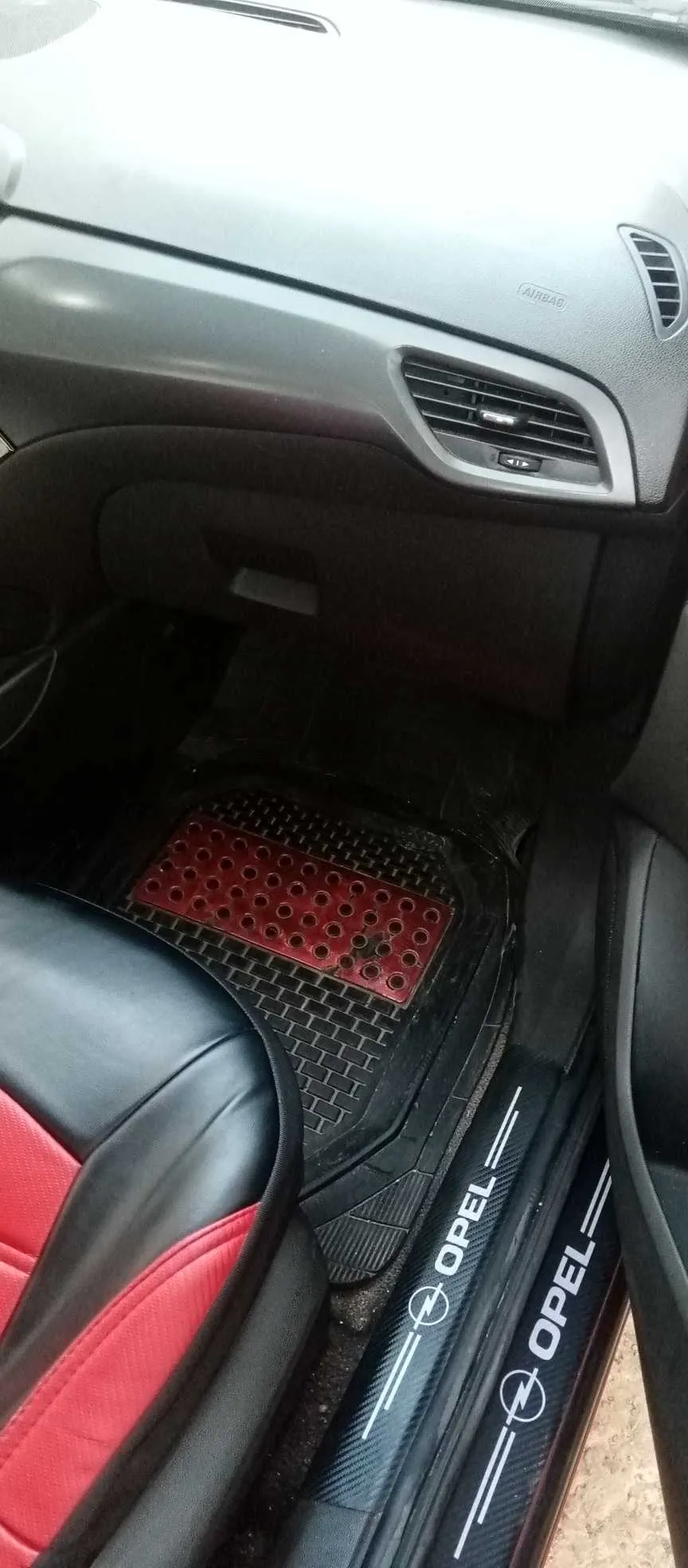 Opel Corsa e essence