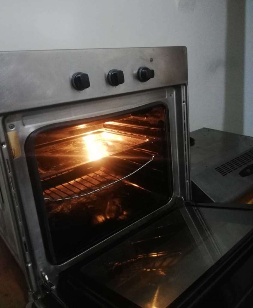 Four + Hotte importés ممكن التوصيل 