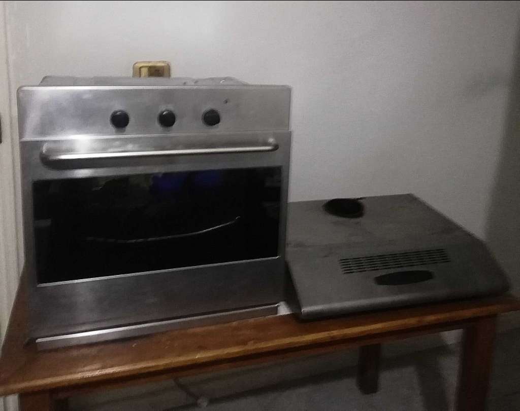 Four + Hotte importés ممكن التوصيل 