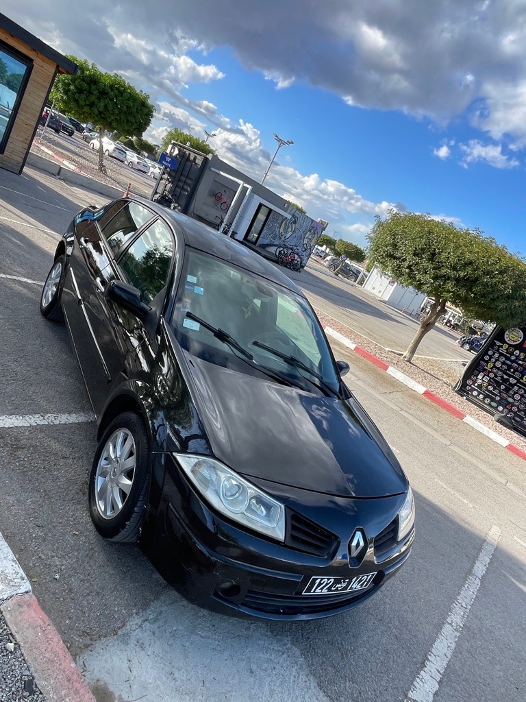 Une belle Megane Dci 1.5 đłđ±đ