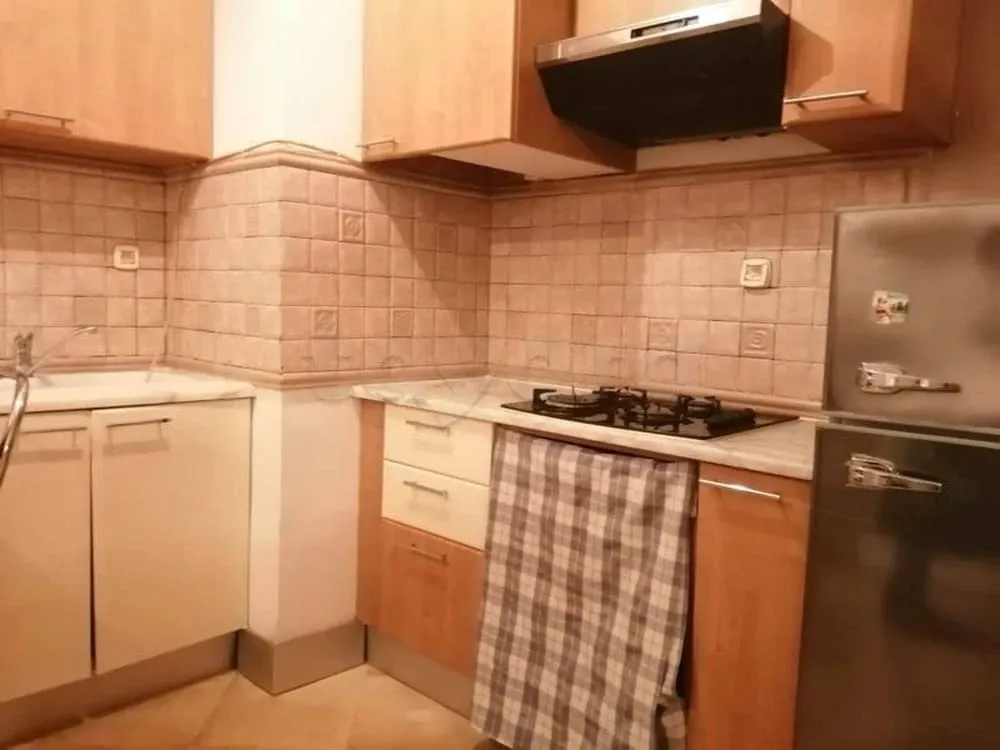 un appartement s+1 meublé a louer situé a Ennacer 2 prés de Monoprix