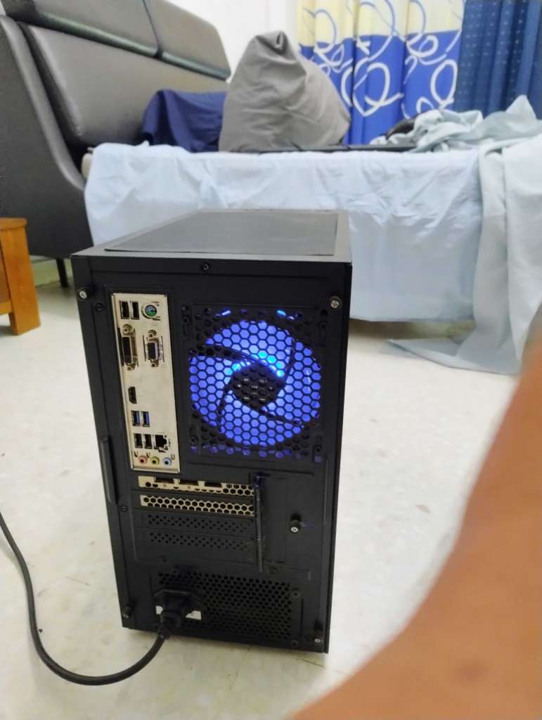 PC gamer bureau