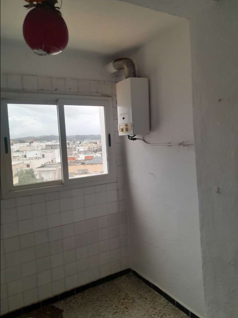 A louer appartement au 4ème étage à cite nozha Ariana 