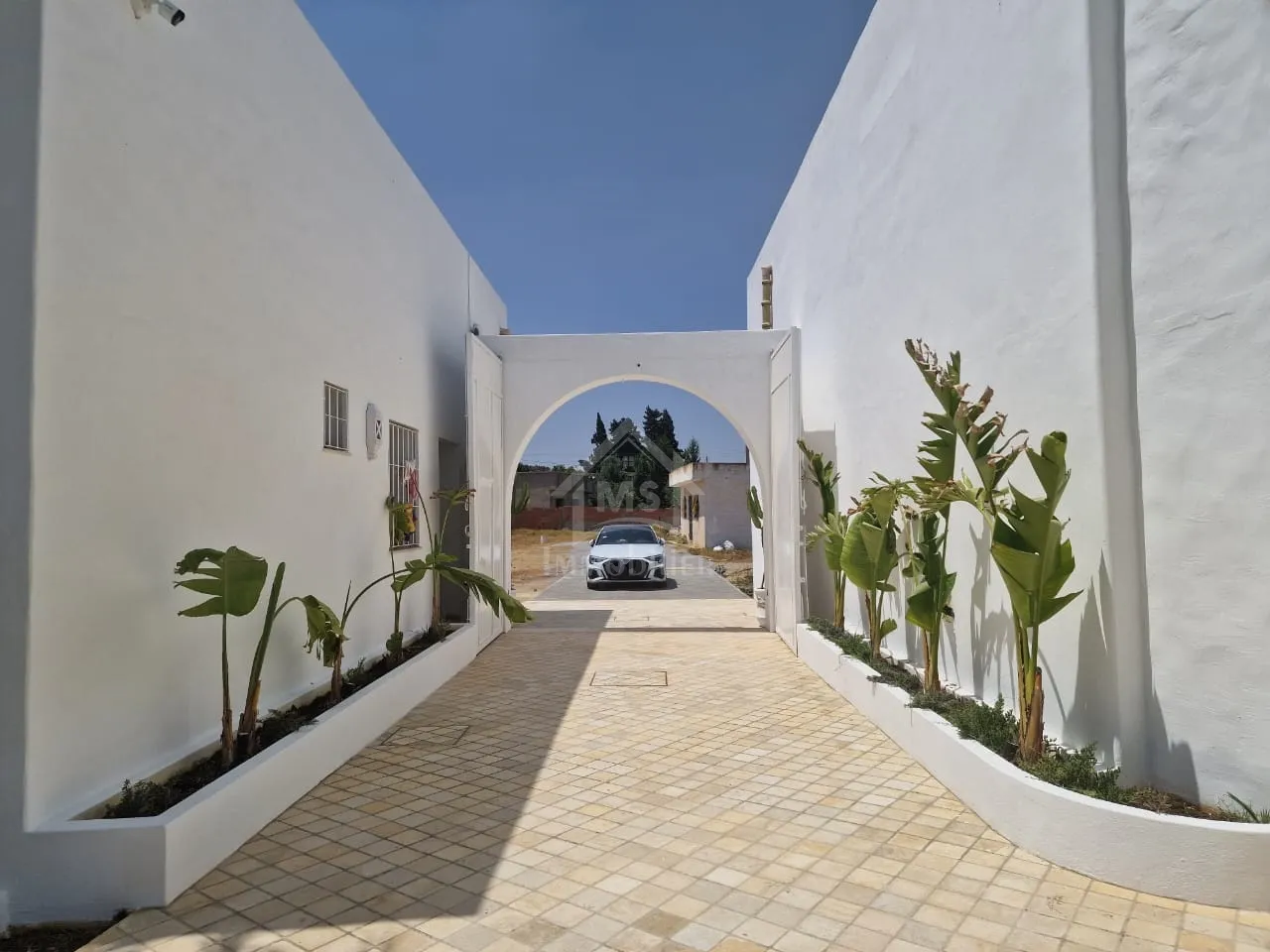 Charmante villa avec piscine à vendre à hammamet 51355351