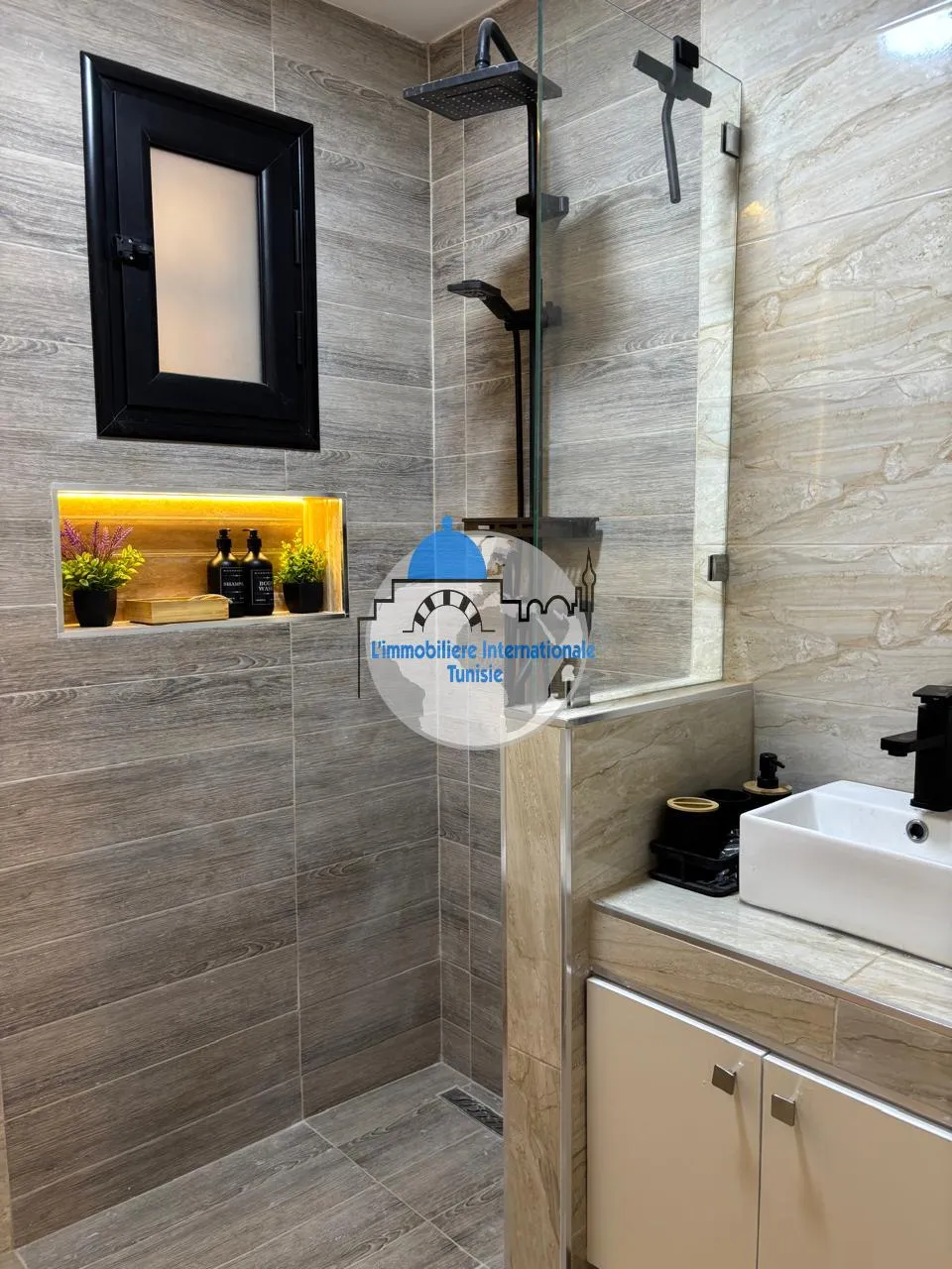 Location  annuelle un appartement en S+1 au RDC à khzema EST Sousse