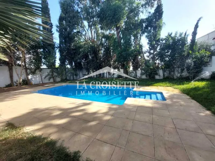 Villa s+5 avec piscine à Gammarth MVL0842