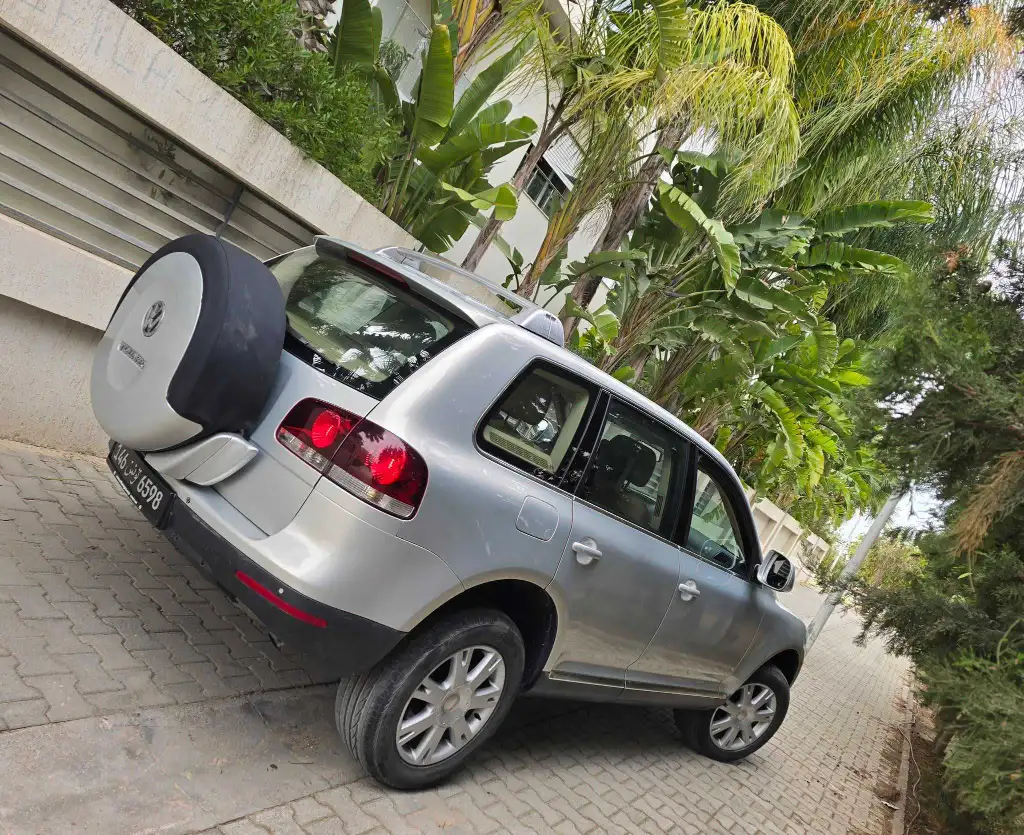 đ©đȘ Volkswagen Touareg Diesel TDI V6 2010 đ©đȘ
âïž on accepte l Ă©change des voitures