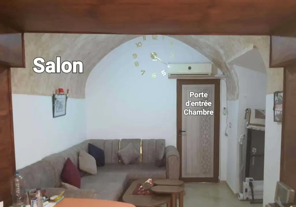 Propriétaire Vend une Maison arabe rénovée avec goût sidi Boudhaoui Kélibia 205m² 160m² Bâti 180Mdt