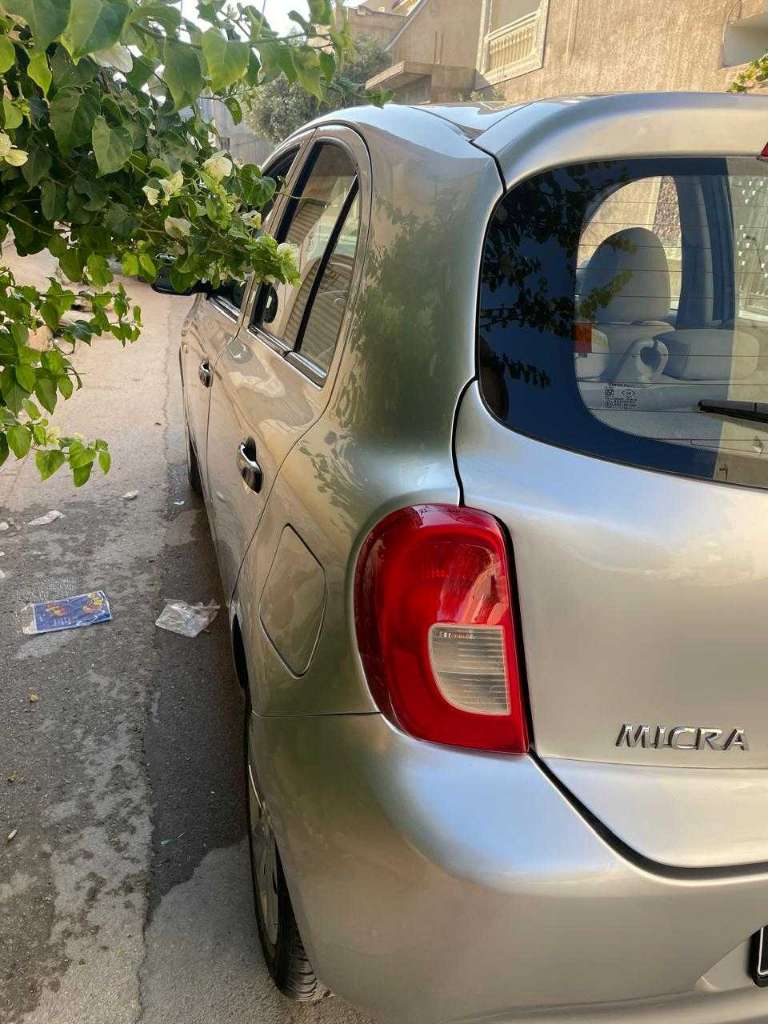 Nissan Micra 