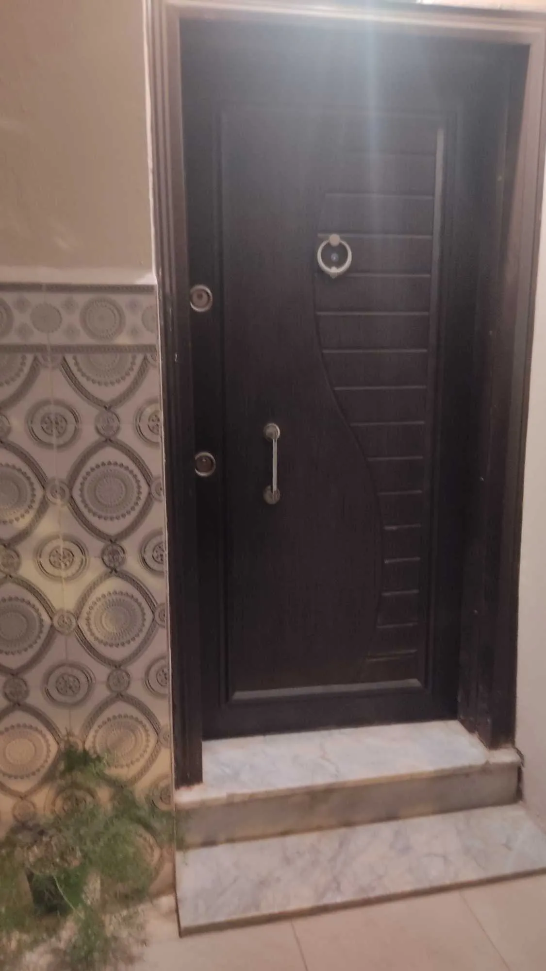 A louer étage indépendant d'une maison située à Omrane Supérieur près de l'ecole privée Palmaress