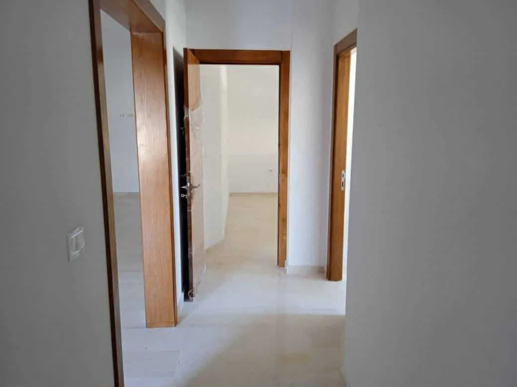 un appartements s+2 au 2éme étage(sans ascenseur) a louer a bardo prés de california gym