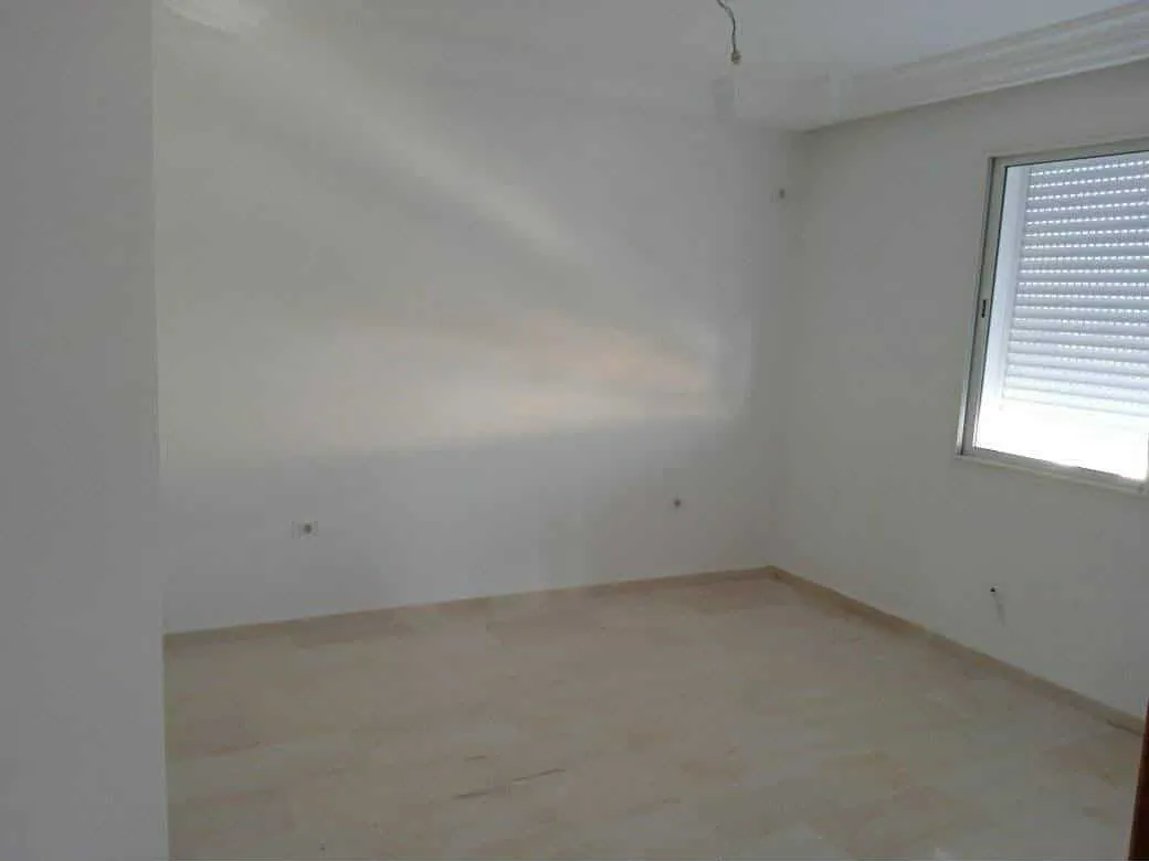 un appartements s+2 au 2éme étage(sans ascenseur) a louer a bardo prés de california gym