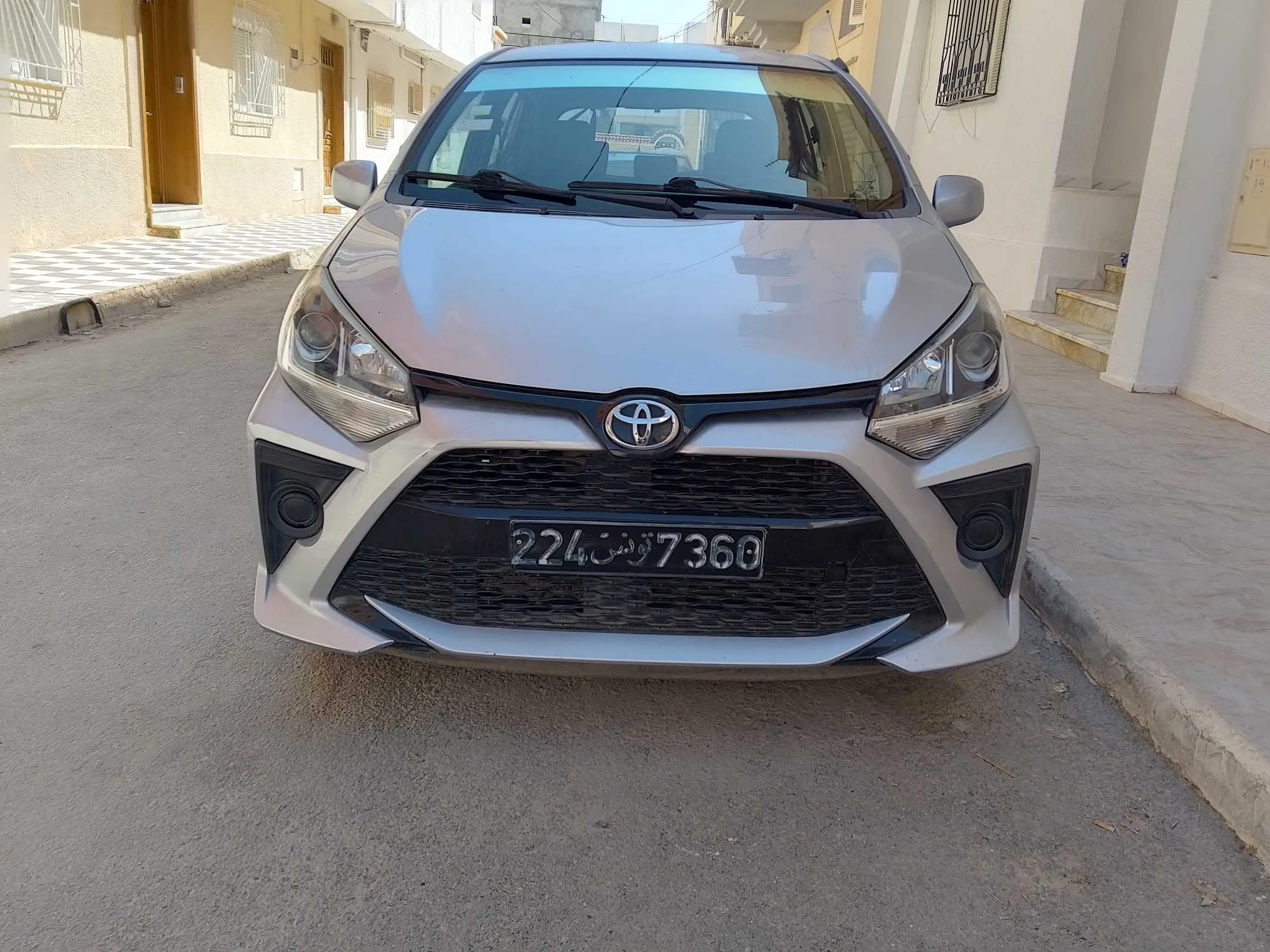 toyota agya très propre