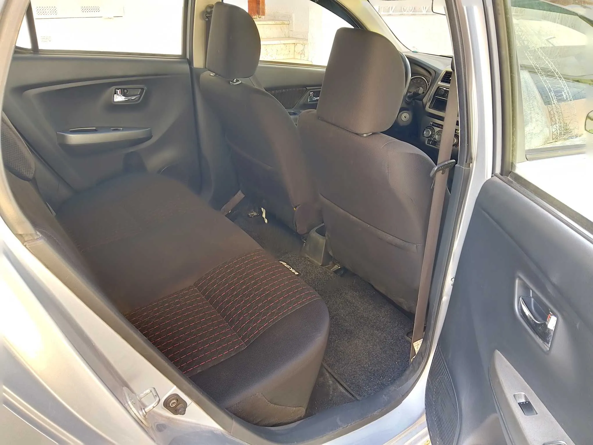 toyota agya très propre