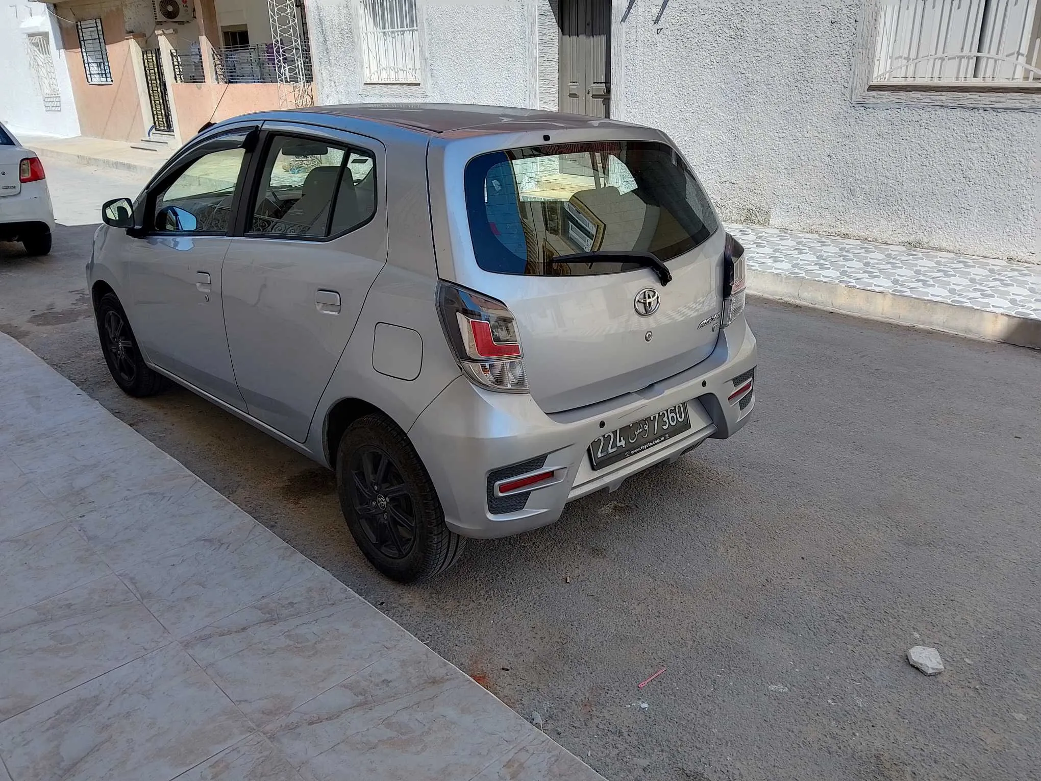 toyota agya très propre
