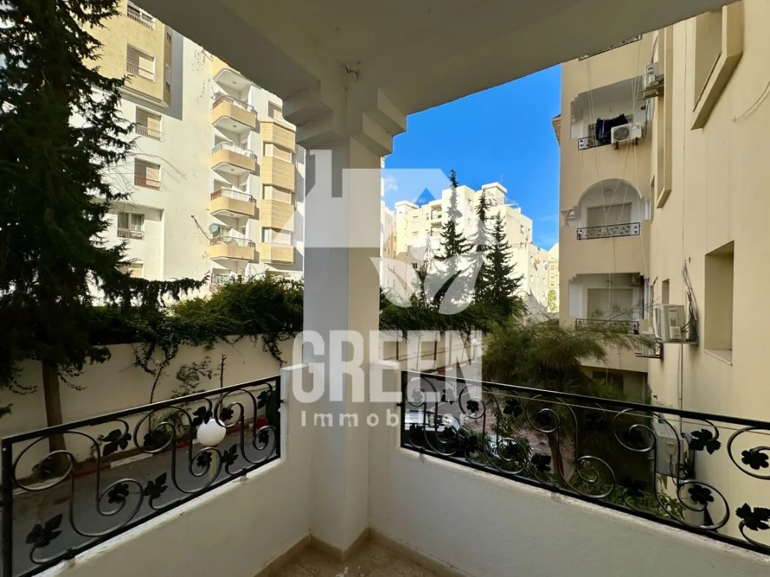 Appartement s+3  "  zahra  Laouina "