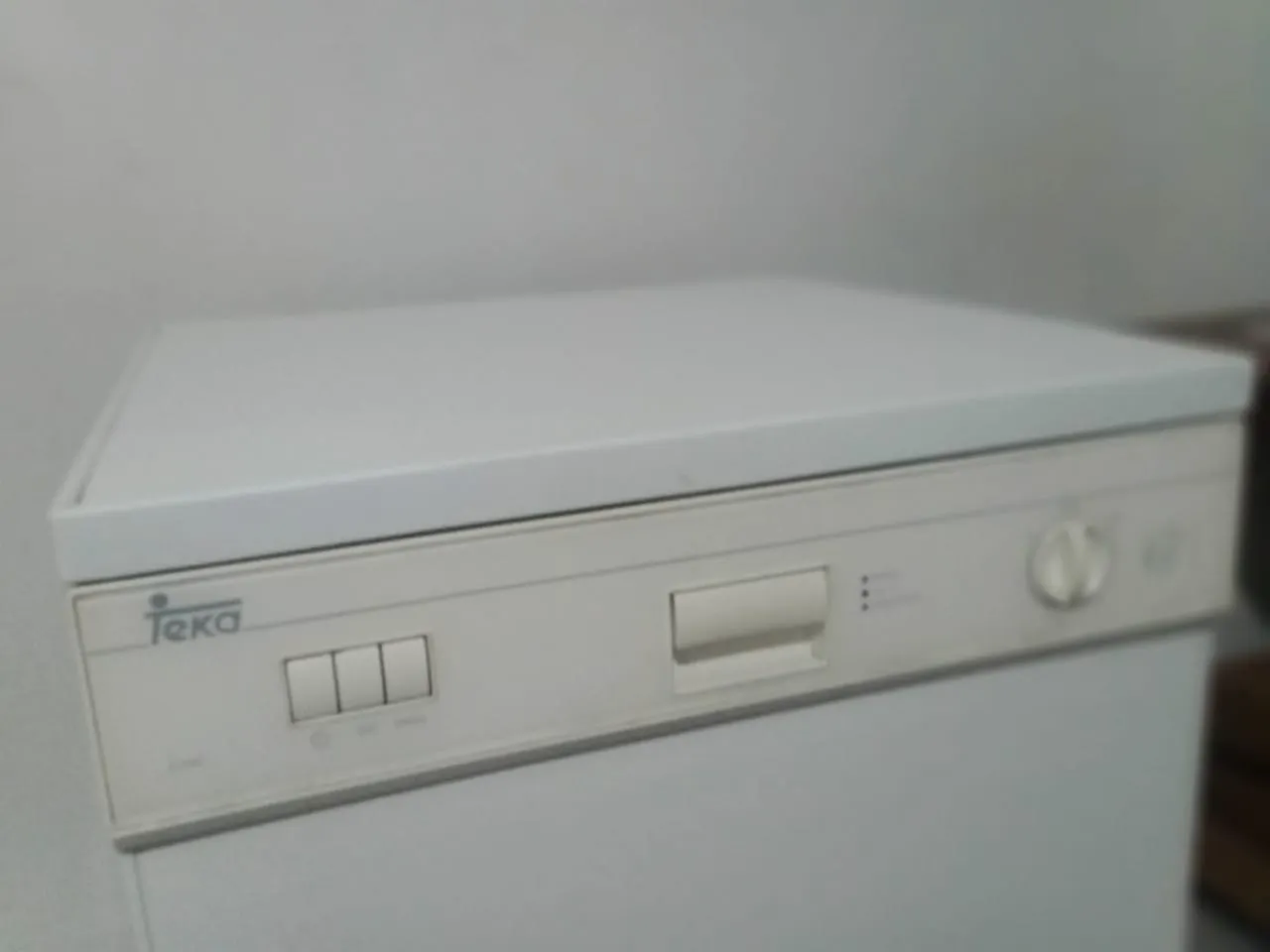 machine à vaisselle ممكن التوصيل 