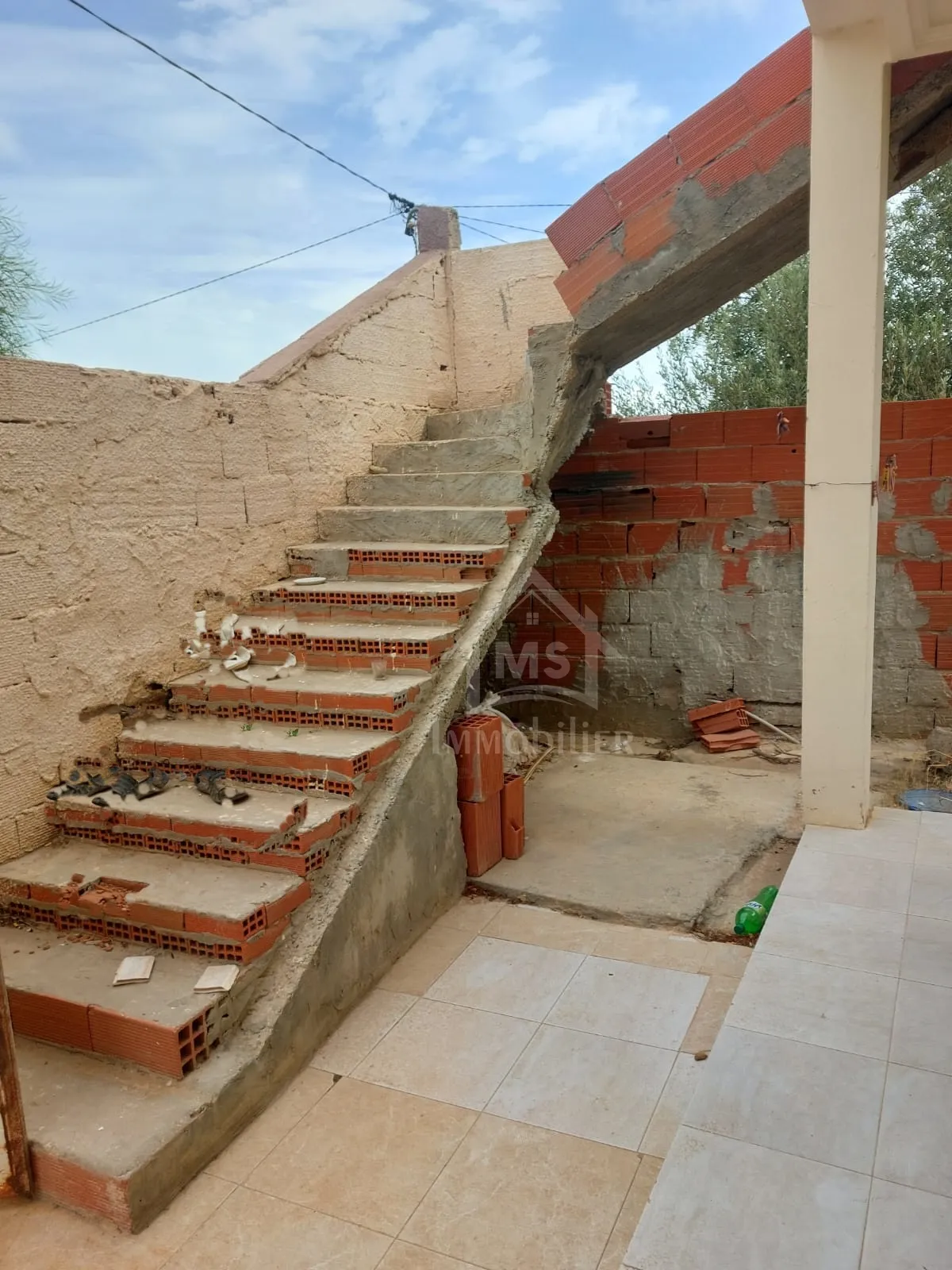 Maison S+2 à vendre à Hammamet Sud 51355351