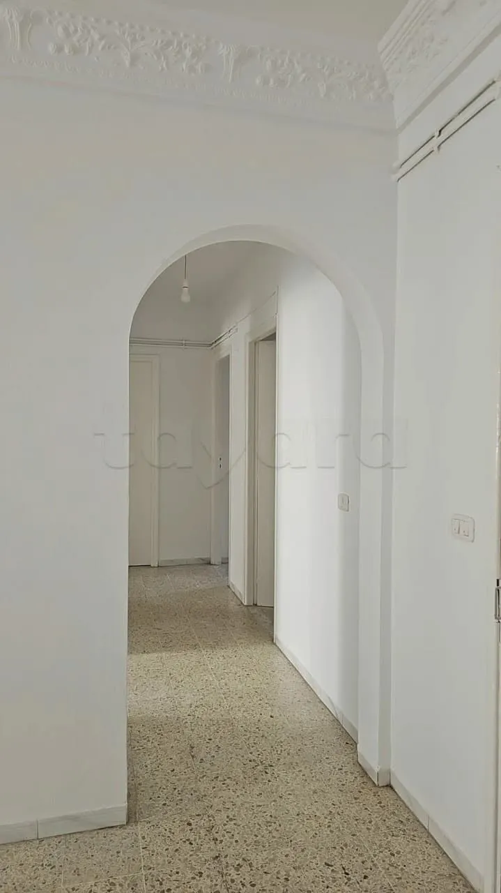 un appartements s+3 au 2éme étage (sans ascenseur) a louer a bardo En face Pâtisserie Ranim