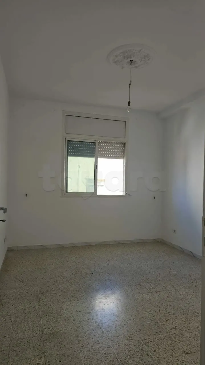 un appartements s+3 au 2éme étage (sans ascenseur) a louer a bardo En face Pâtisserie Ranim