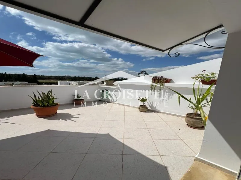 Etage de villa s1 meublé à La Marsa ZEL0547