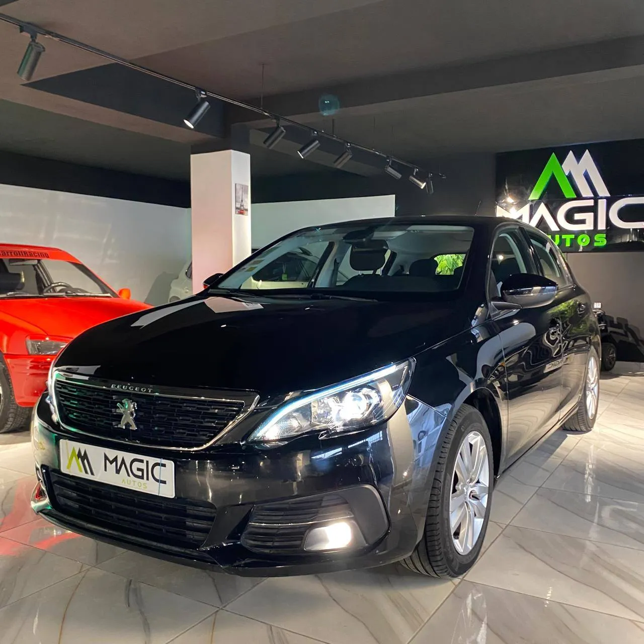 PEUGEOT 308