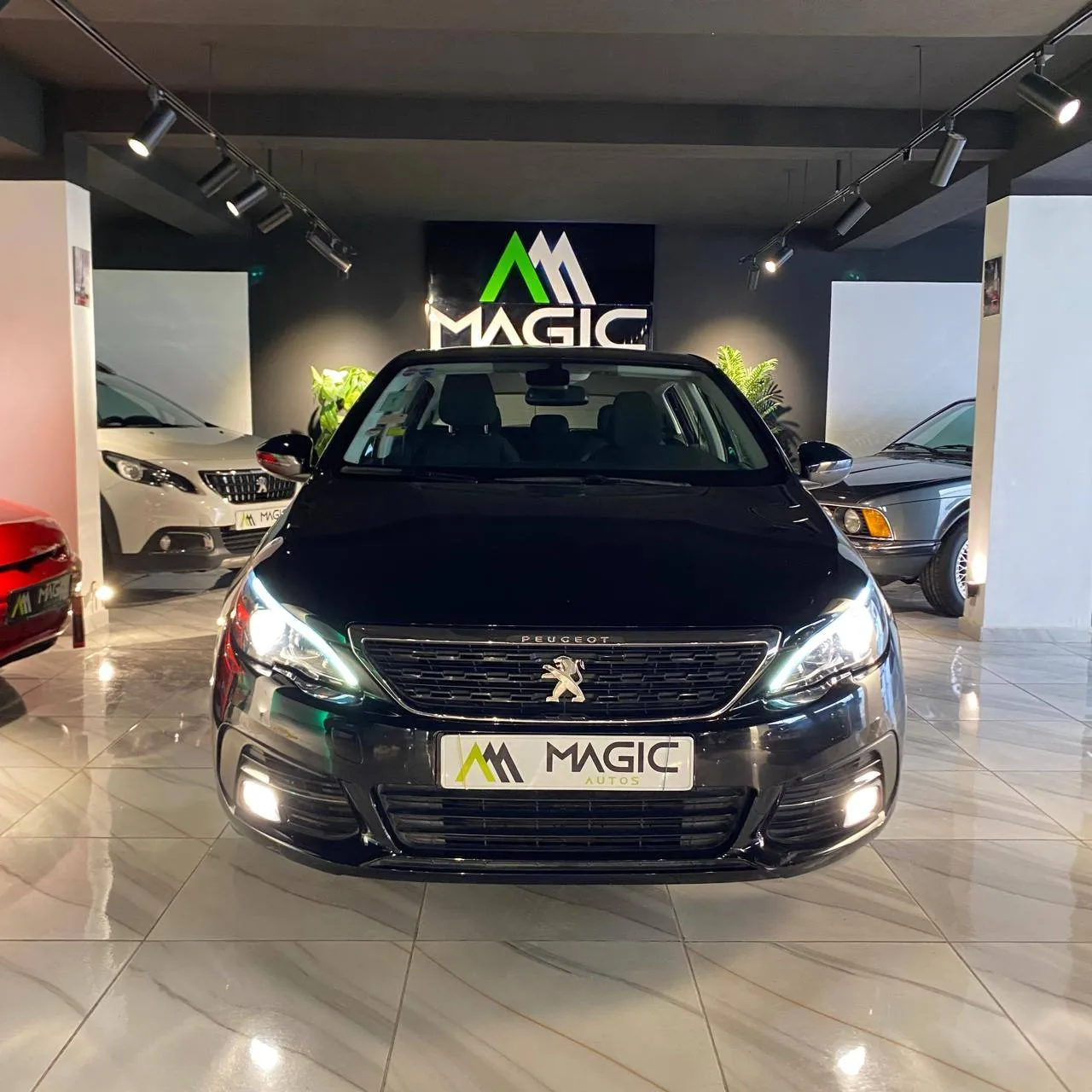 PEUGEOT 308