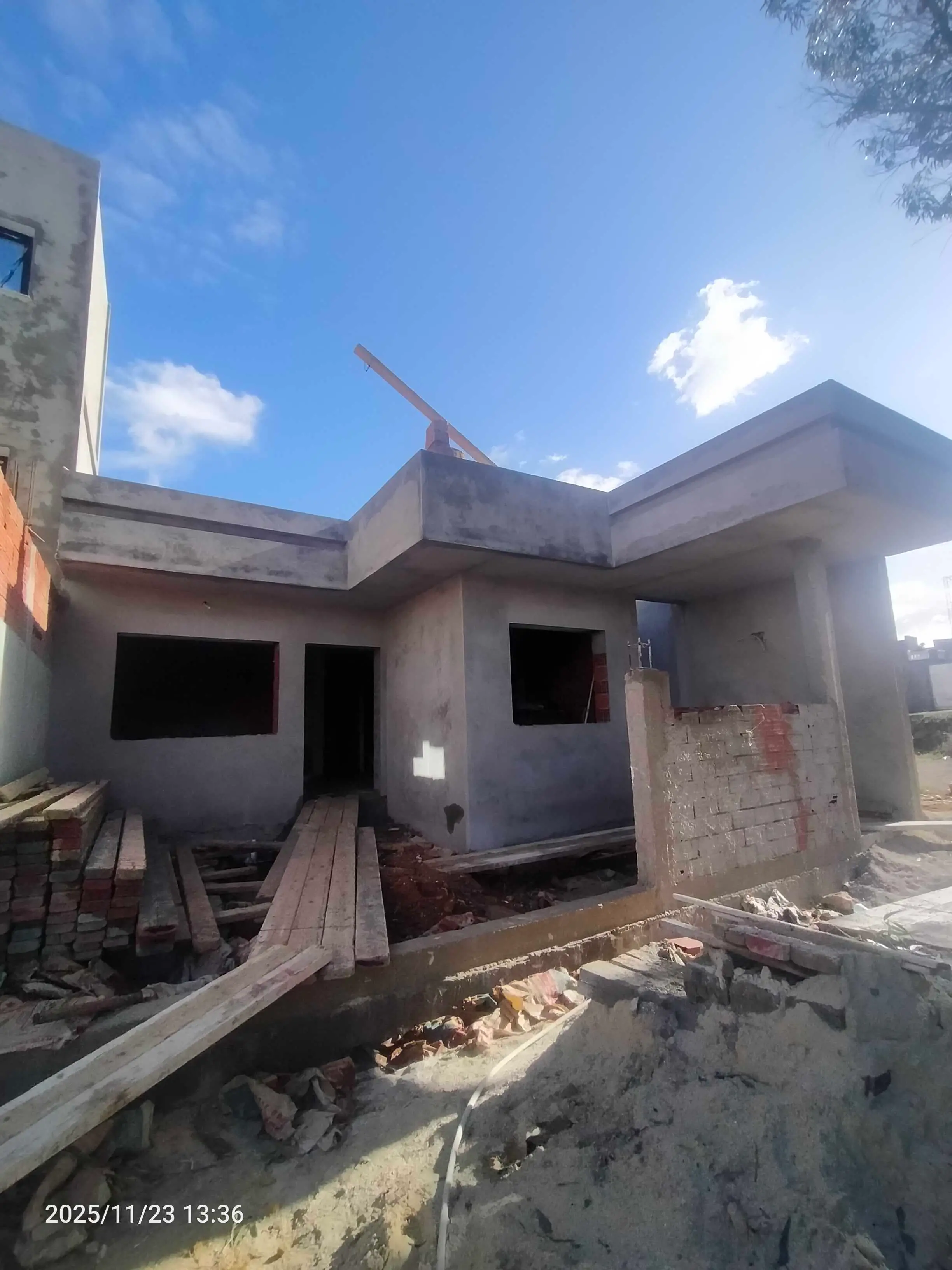 A vendre a la plage elhaouaria clés en main 