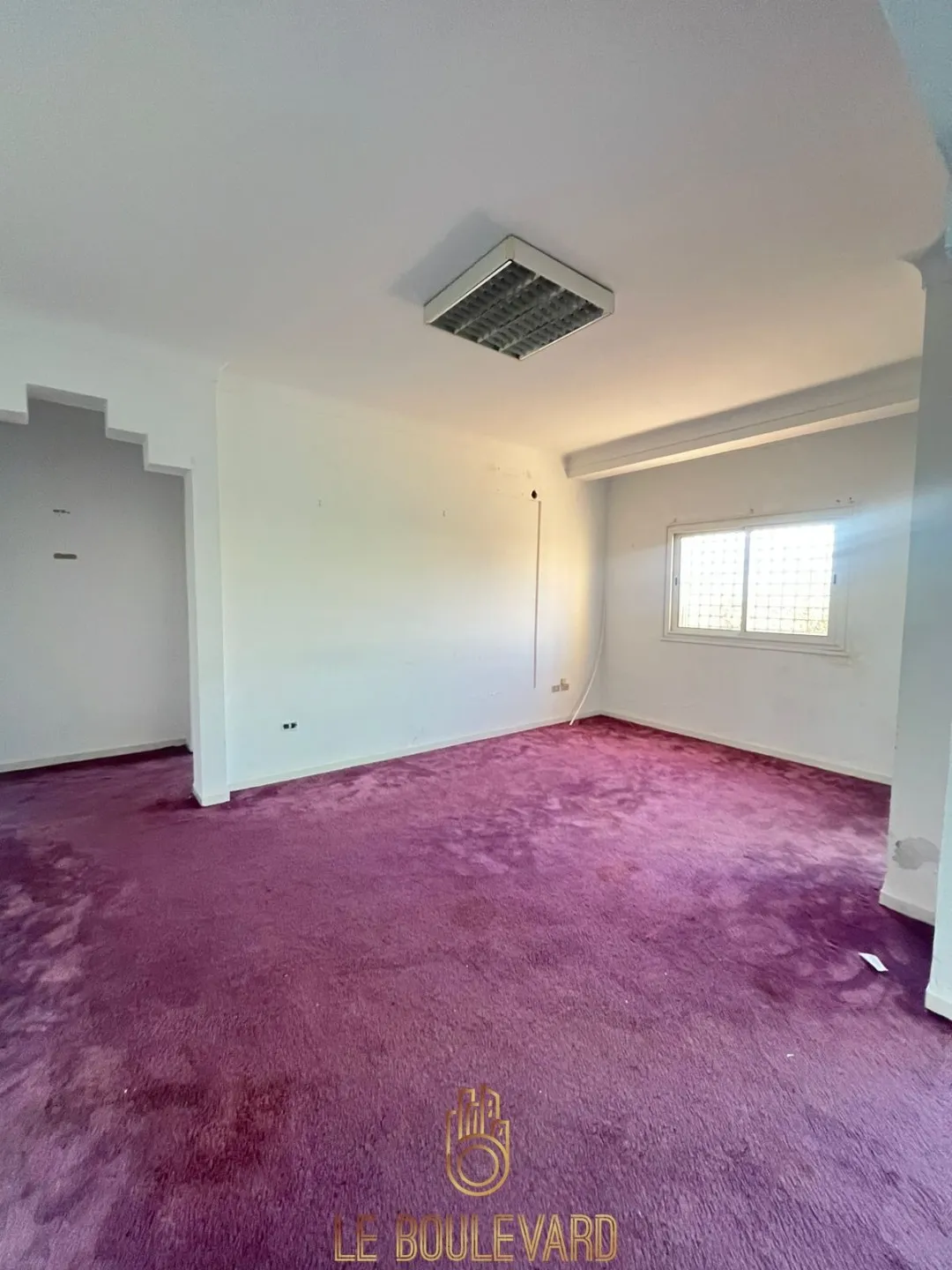 étage bureautique / professionnel sur la route principale Hammamet Nord 