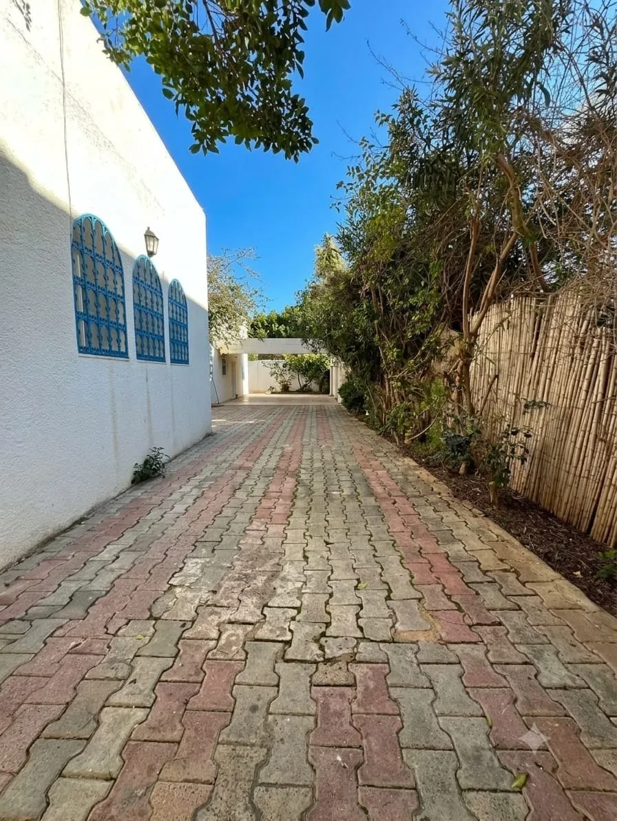 đ Ă VENDRE : VILLA PIEDS DANS L'EAU â CHATT MERIEM