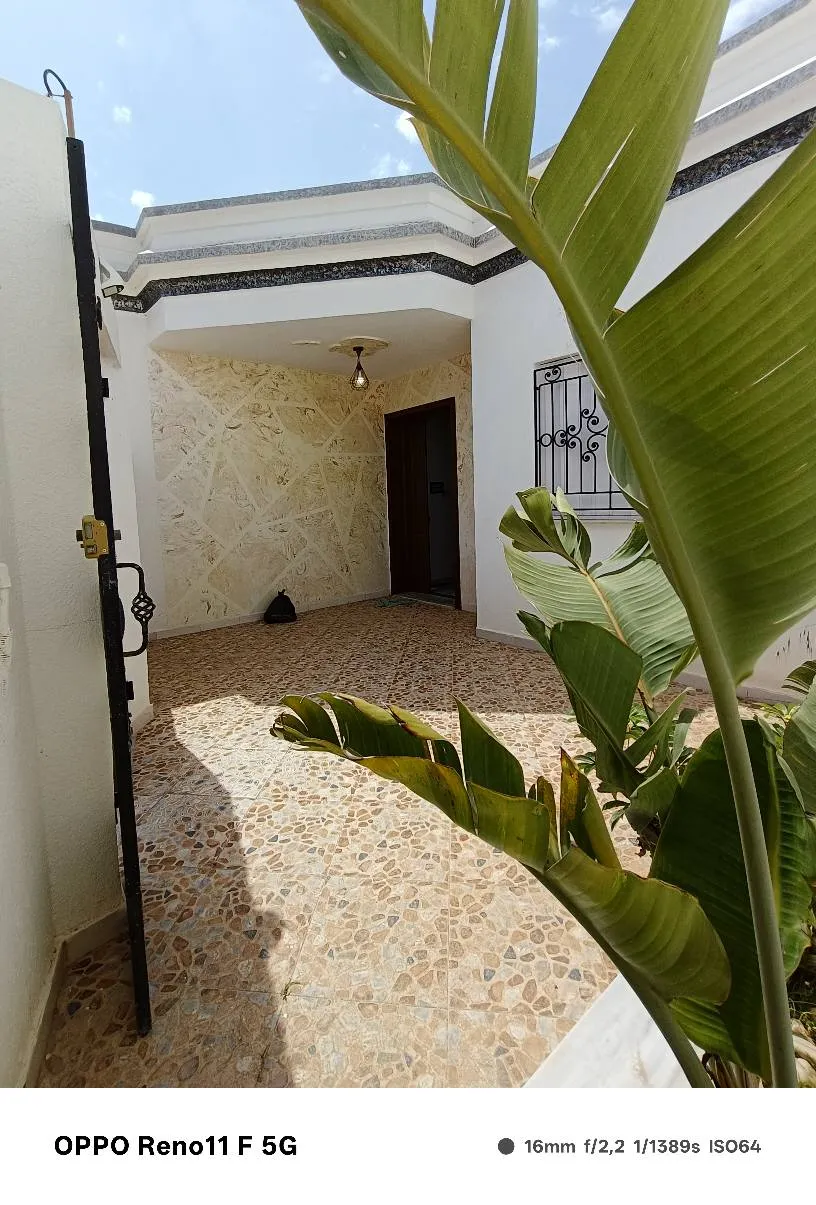 A vendre une maison indépendante au centre El Hawaria