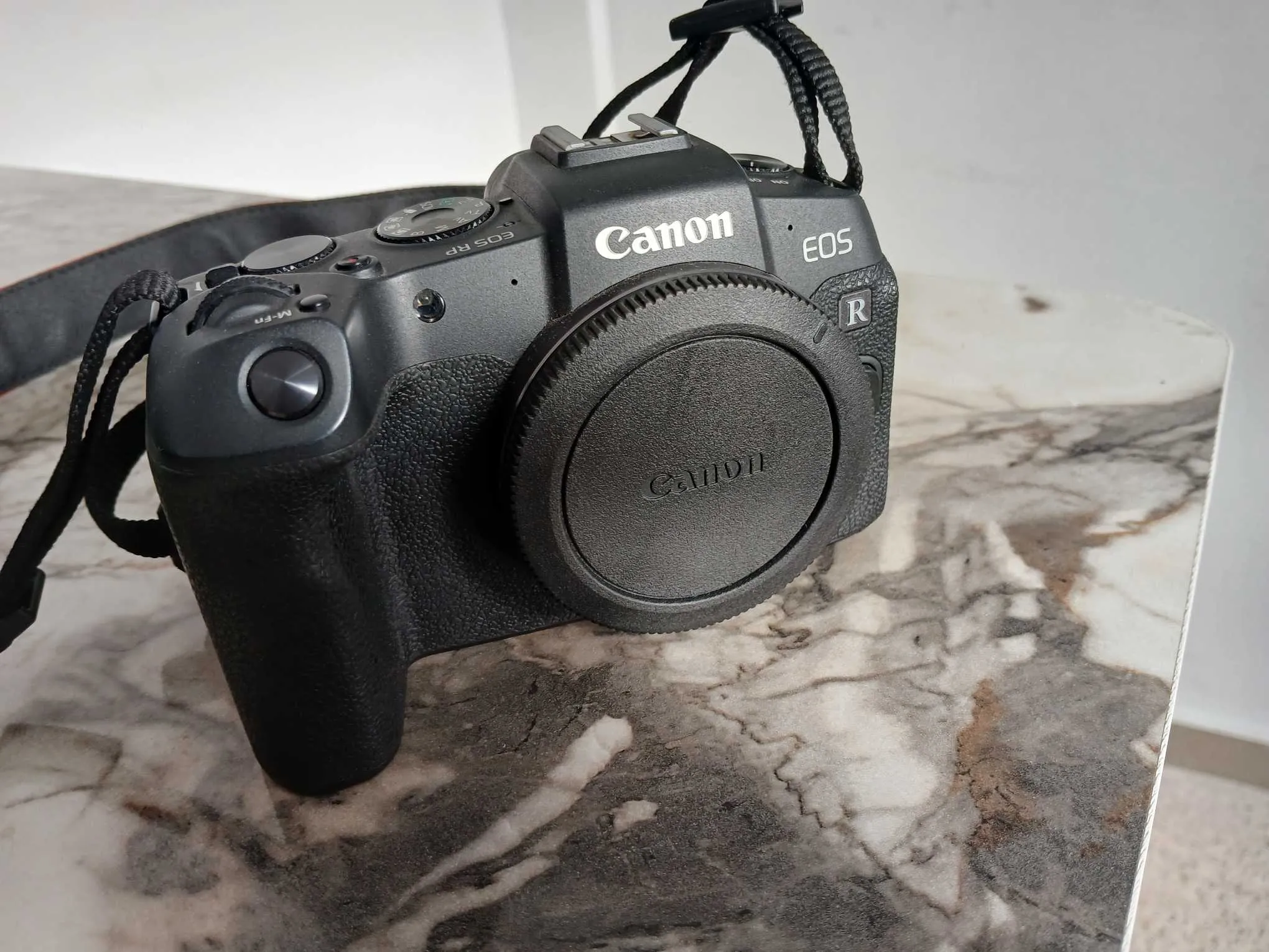 📸 Canon EOS RP – Hybride Plein Format | Occasion Importé de France