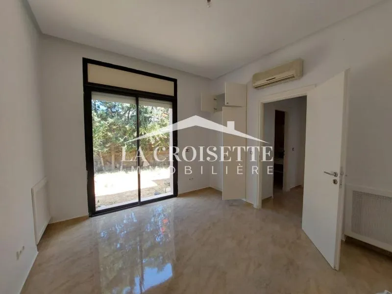 Villa s3 plain pied avec piscine à Gammarth ZVL0643