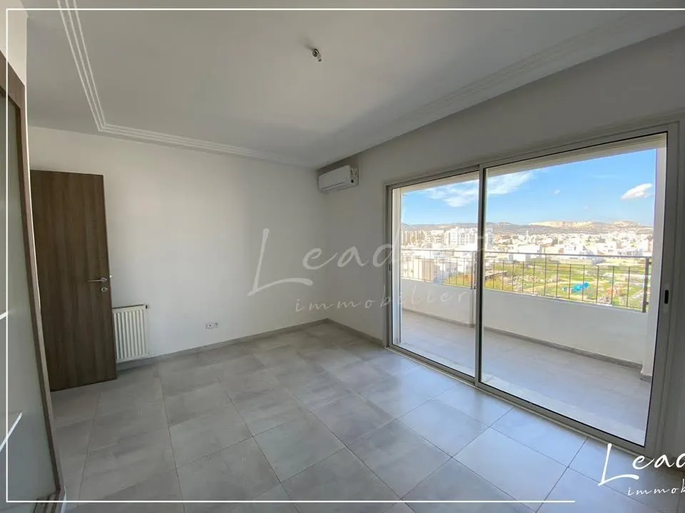 ✨✨ À VENDRE : APPARTEMENT S+2 À BORJ LOUZIR ! ✨✨